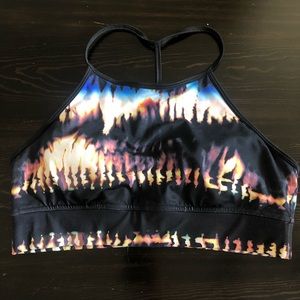 Lucy sports bra